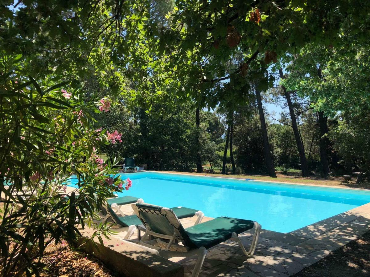 Le Clos Des Cigales Roussillon  Bagian luar foto
