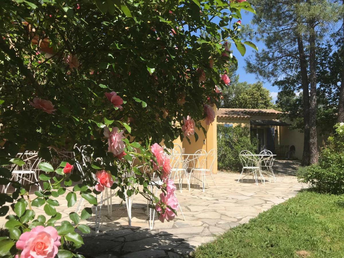 Le Clos Des Cigales Roussillon  Bagian luar foto